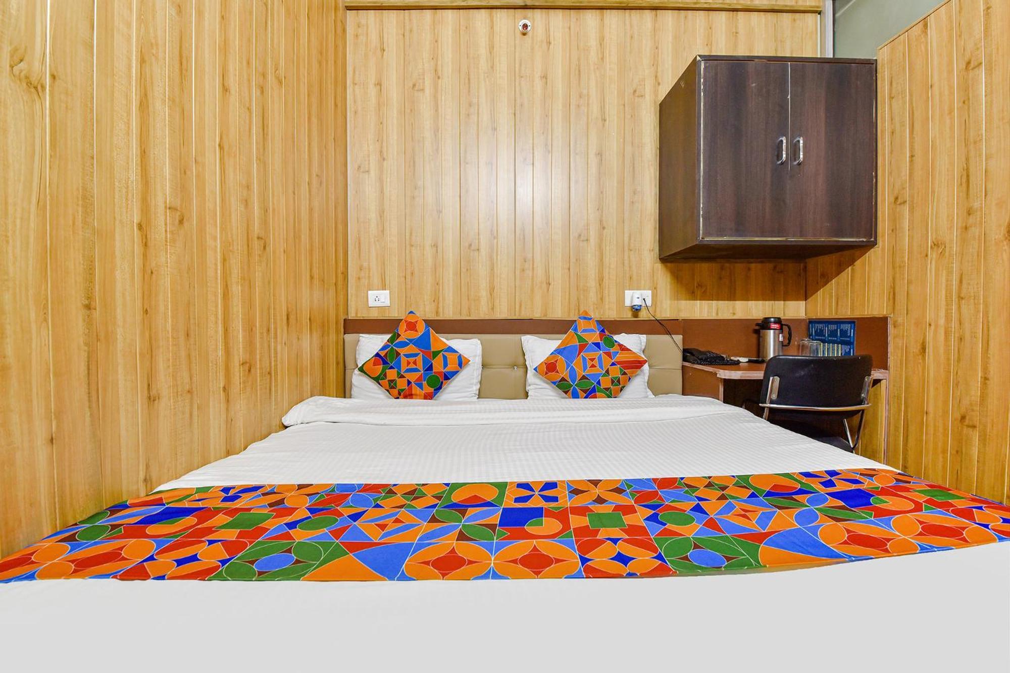 Hotel Vandana Palace Кота Экстерьер фото