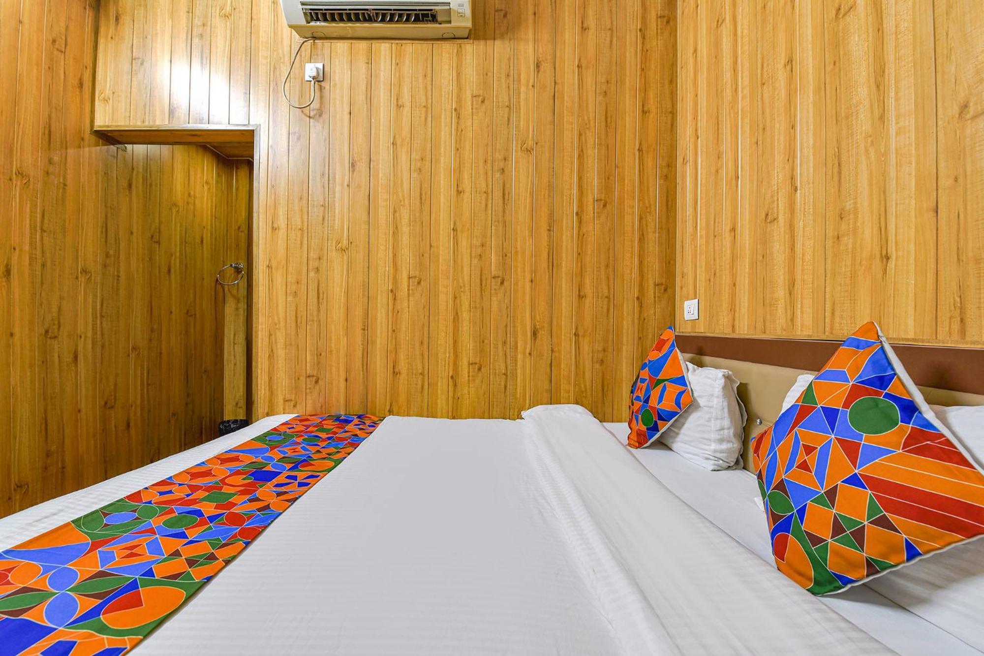 Hotel Vandana Palace Кота Экстерьер фото